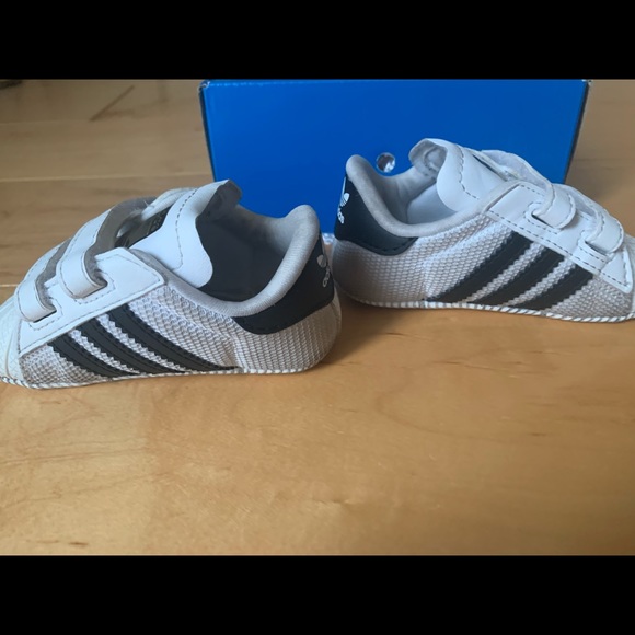 Adidas baby crib shoes - Picture 4 of 6